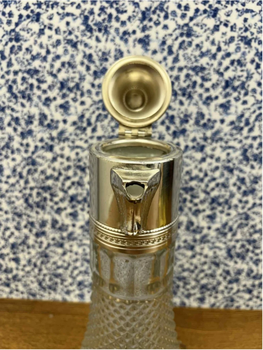Crystal unbranded crystal silver